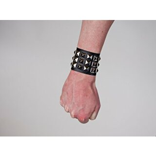 Nietenarmband, weitenverstellbar