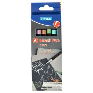 AA 6er Doppel-Pinselmaler, Metallic
6 hochwertige Metallic-Farben, mit flexibler Pinselspitze (1-5 mm) und dünner Fasermalspitze (1-2 mm),  ideal für Scrapbooking, Kartengestaltung und Verzierung von Bastelarbeiten,  in Faltschachtel
